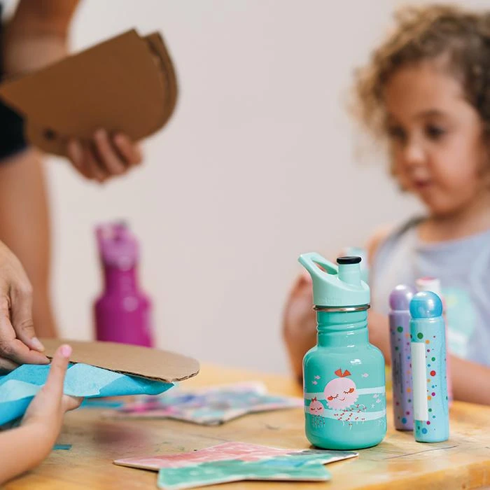 Klean Kanteen Kid Classic Sport Bottle 355ml - Dragon Snacks Klean Kanteen Kid Classic Sport Bottle 355ml - Dragon Snacks -Deals Camping Store K12CPPS JF Jellyfish graphic bottle lifestyle 3f702c0a 9eb5 4ffa b68a 35ff1bd1a6e9