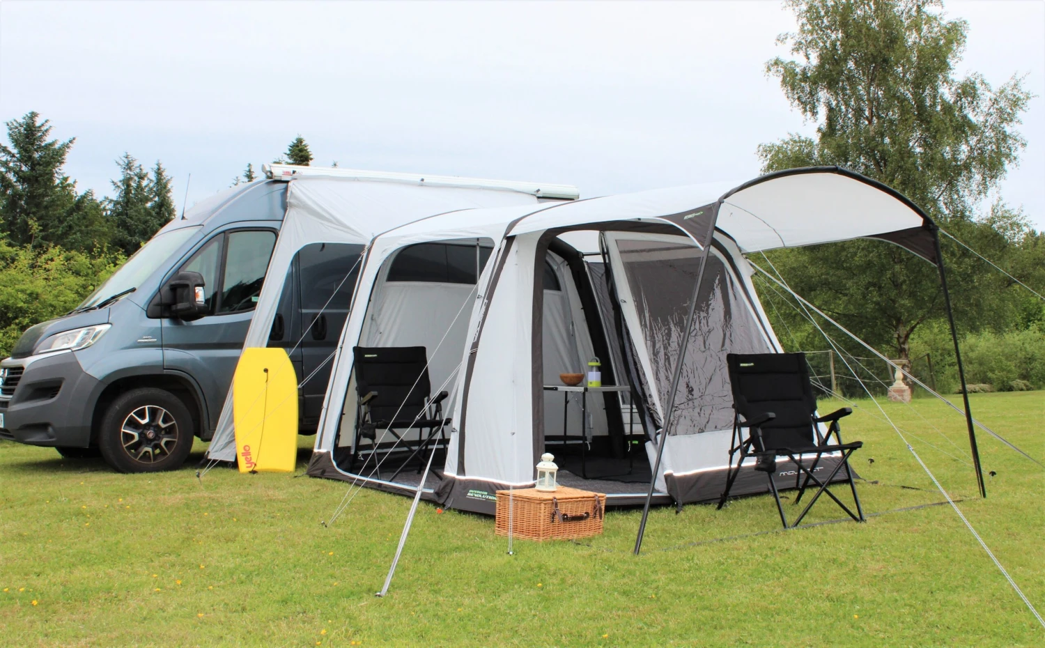 Outdoor Revolution Movelite T2R Lowline Drive Away Awning Outdoor Revolution Movelite T2R Lowline Drive Away Awning -Deals Camping Store MoveliteT2wCanopy 1 scaled